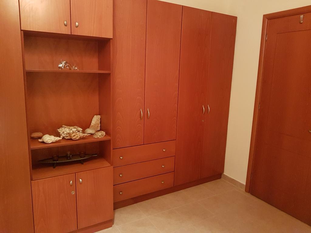 Melina'S Apartments Kalavarda Bagian luar foto
